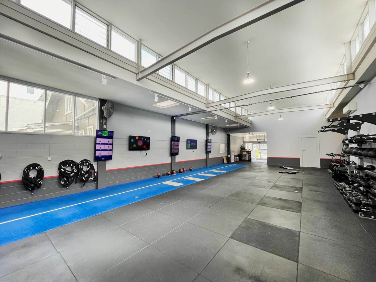 CITY FRINGE GYM / WAREHOUSE – pohled 6
