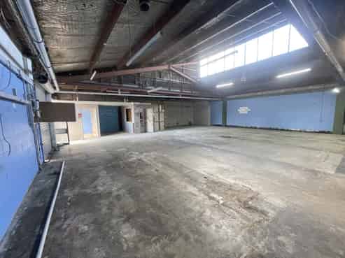 Low-cost industrial workspace and storage