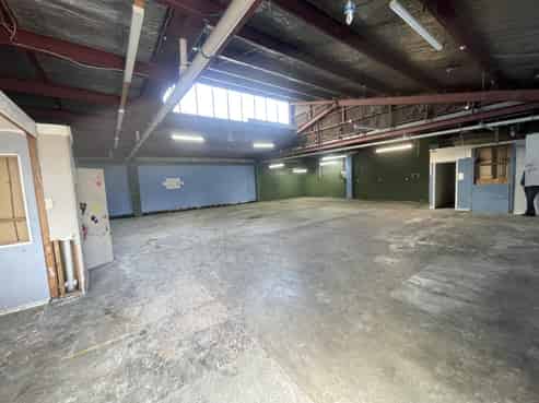 Low-cost industrial workspace and storage