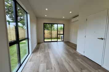 11/35 Crawford Avenue, Mangere Bridge