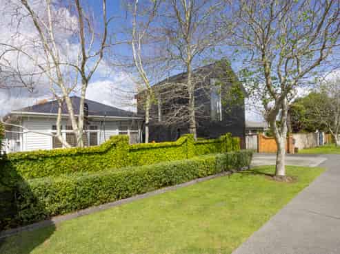 4 Kingsway, Three Kings