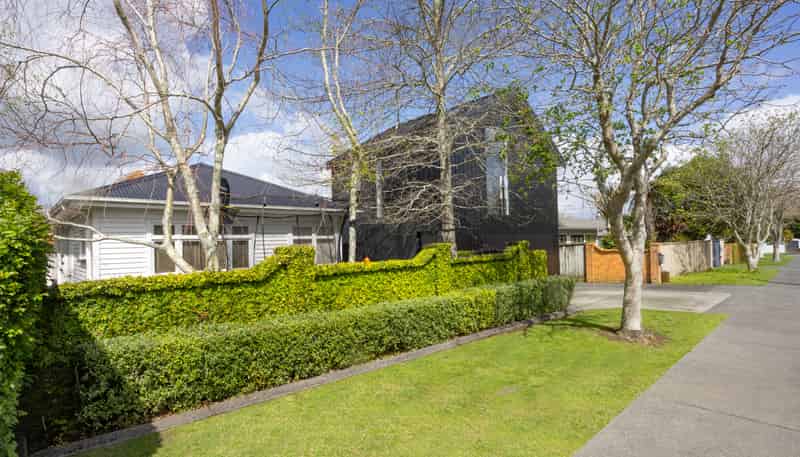 4 Kingsway, Three Kings