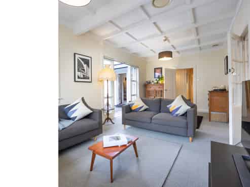 4 Kingsway, Three Kings