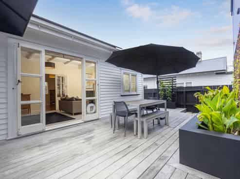 4 Kingsway, Three Kings