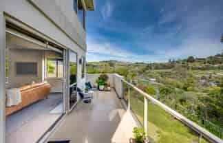 15 Ridgeway Terrace, Taradale