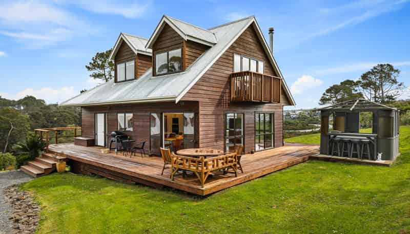 106 Barrett Road, Riverhead