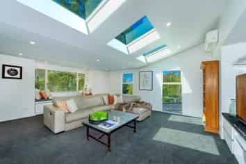 2 Zephyr Terrace, Governors Bay
