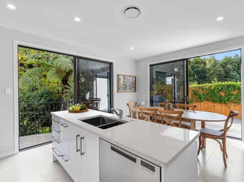 5 Lily Pond Lane, Katikati