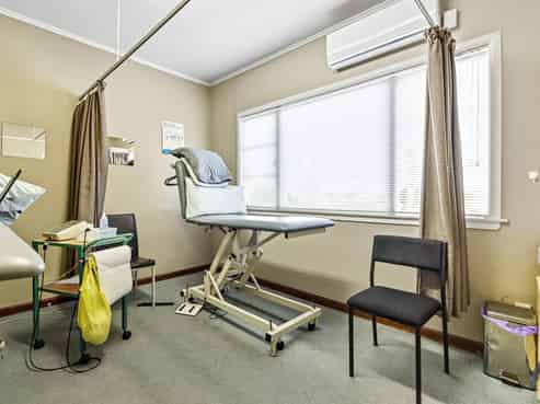 Vendors Relocating - Must Sell