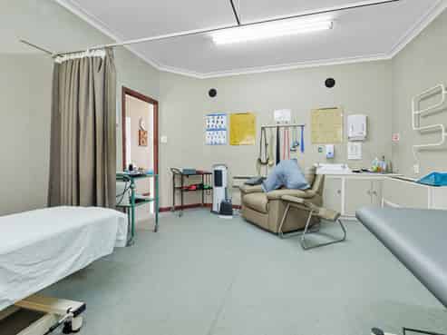 Vendors Relocating - Must Sell