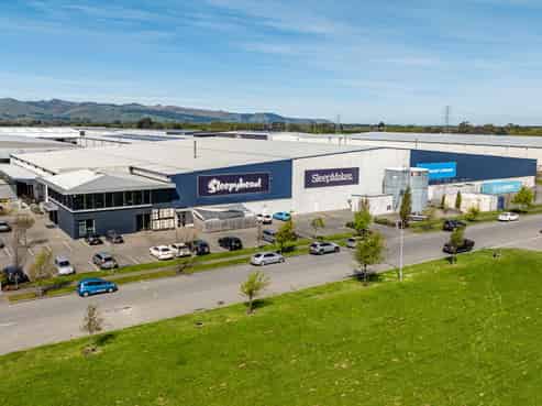 Sleep Easy with this Modern Blue-chip Investment 