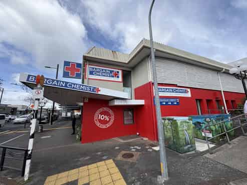 Large format retail with corner profile!