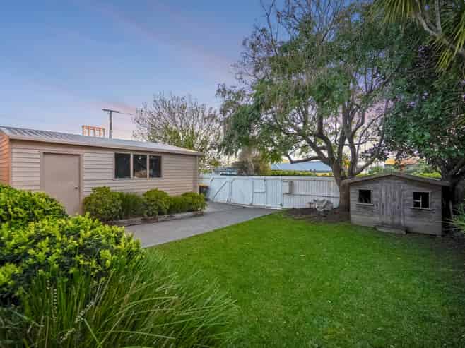 1C Rutherford Street, Belmont