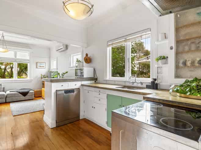 1C Rutherford Street, Belmont
