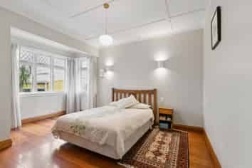 28 Brixham Way, Newtown