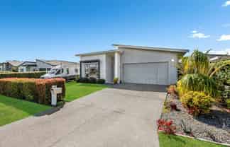 6 Lydiard Place, Beachlands