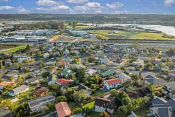 15 & 19 Grenadine Place, Unsworth Heights