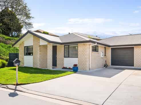 49 Shrule Place, Huntington