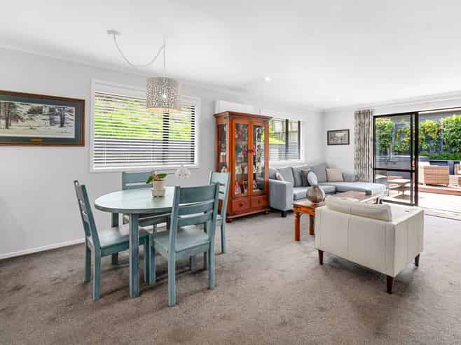 49 Shrule Place, Huntington