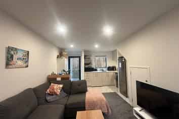 7/170 Don Buck Road, Massey