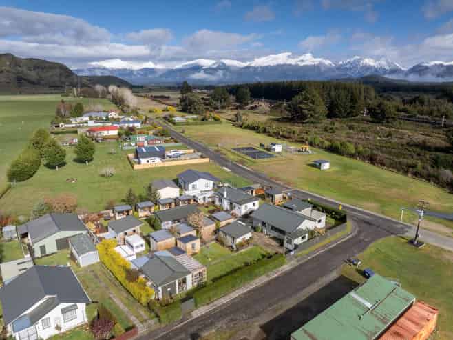 76 Turbine Drive, Monowai