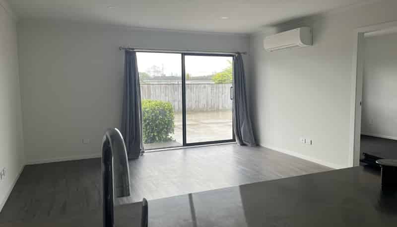 6C Brown Avenue, Carterton