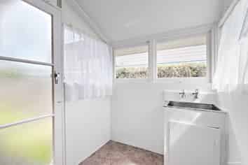 4/38 Shackleton Road, Mount Eden