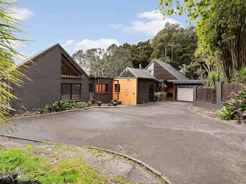 60 Grande Vue Road, Hillpark