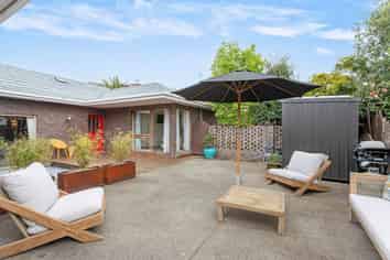 9 Tanoa Place, Glendene