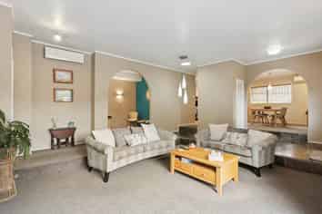 9 Tanoa Place, Glendene