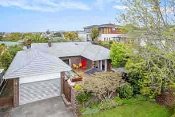 9 Tanoa Place, Glendene