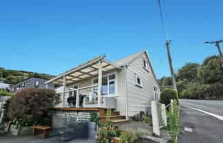 3 Brenchley Rd, Lyttelton