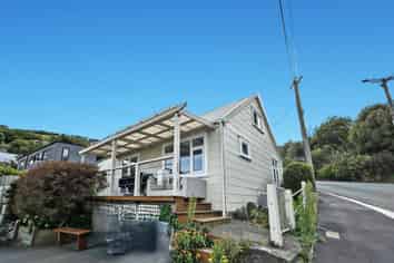3 Brenchley Rd, Lyttelton