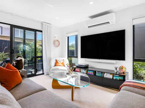 14B Kelwyn Road, Kelston