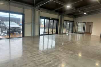 High Profile & Brand New Showroom