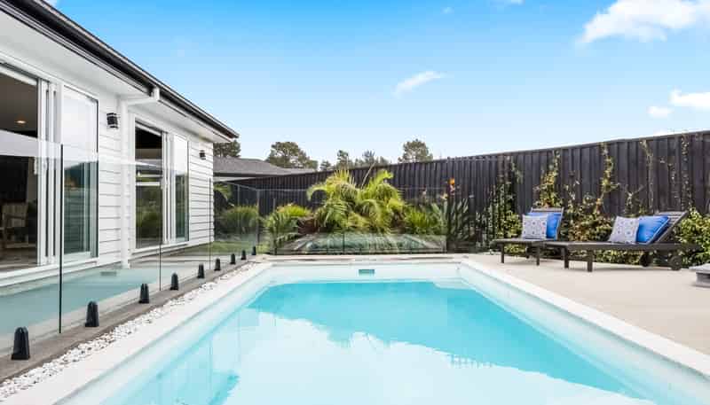 7 Somerset Place, Stanmore Bay