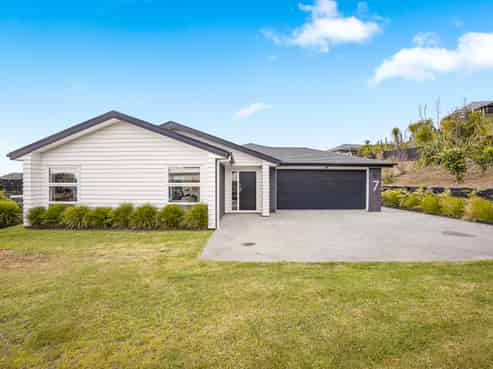 7 Somerset Place, Stanmore Bay
