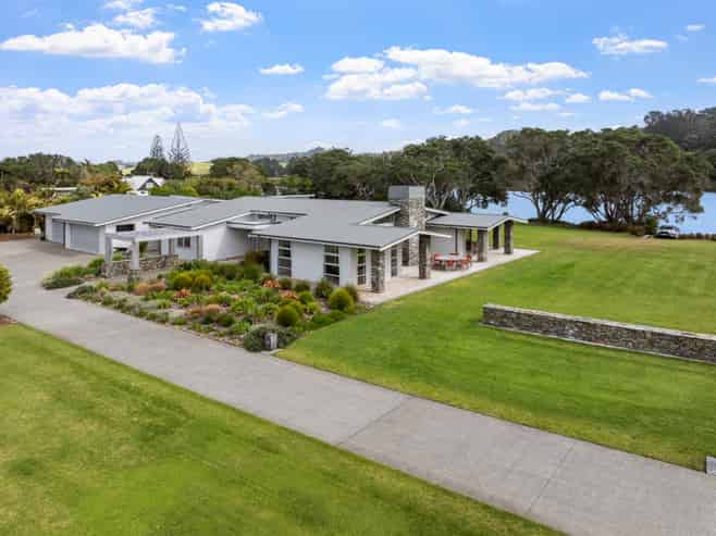 16 & 26 Riverside Drive, Point Wells