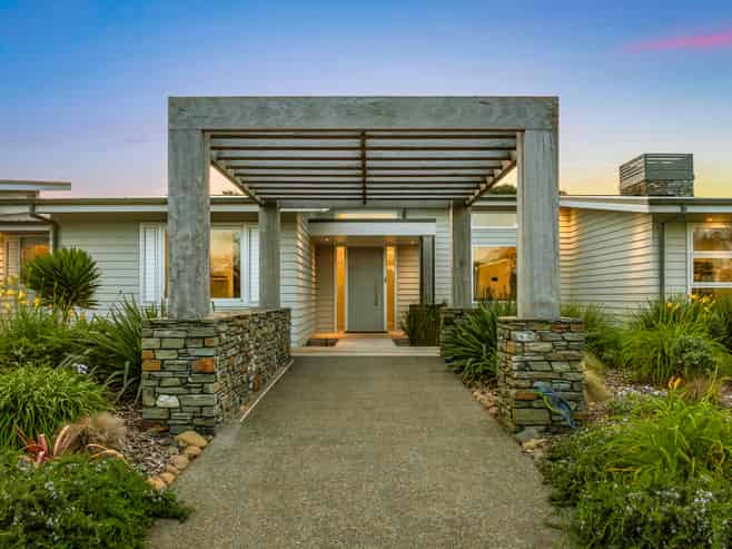 16 & 26 Riverside Drive, Point Wells