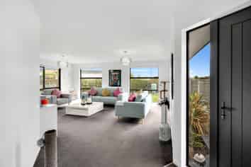 29 Araucana Way, Burwood