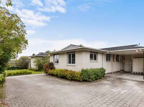 37 James Cook Street, Havelock North