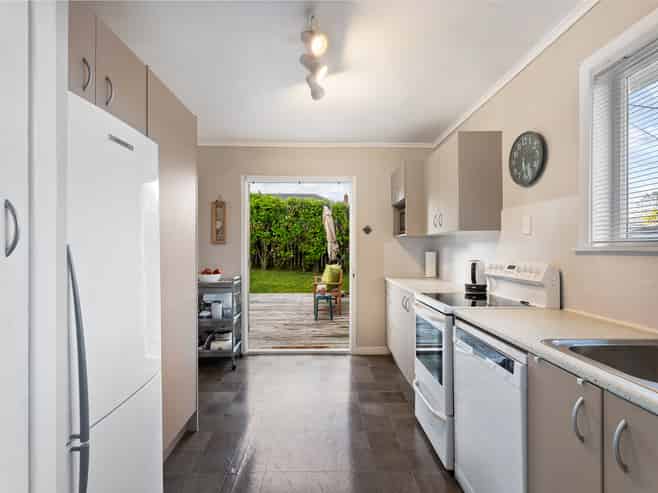 21 Tane Street, New Lynn