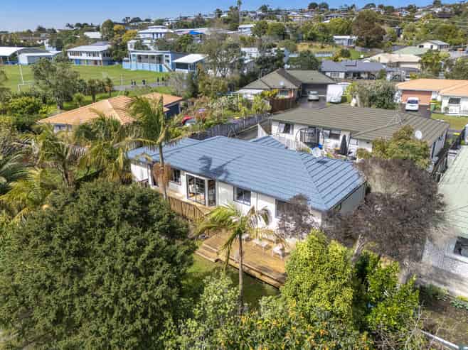 2/20 Greta Place, Stanmore Bay