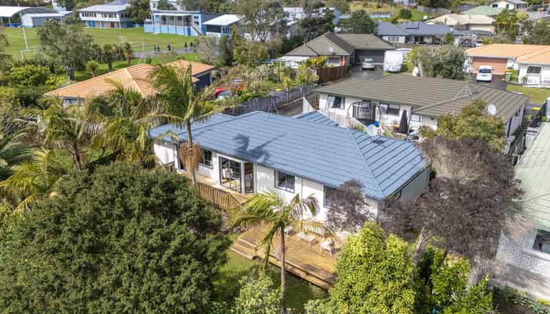 2/20 Greta Place, Stanmore Bay