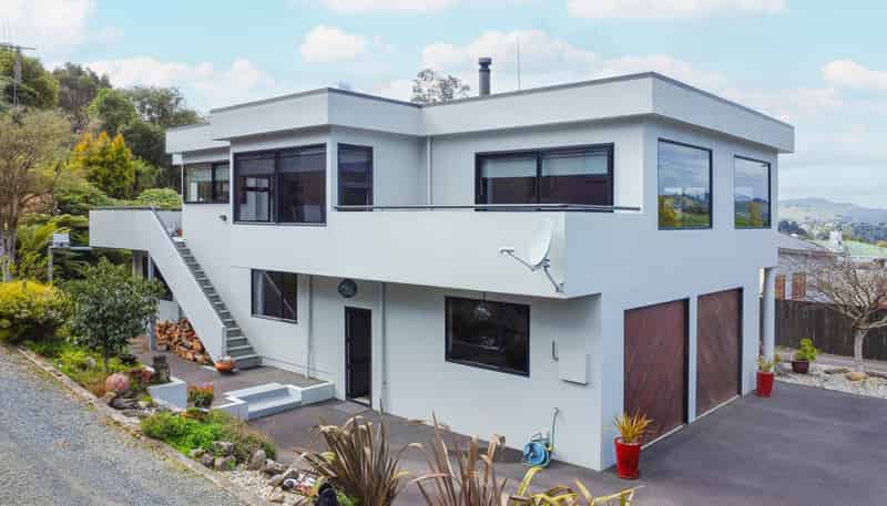 92 Hall Road, Sawyers Bay