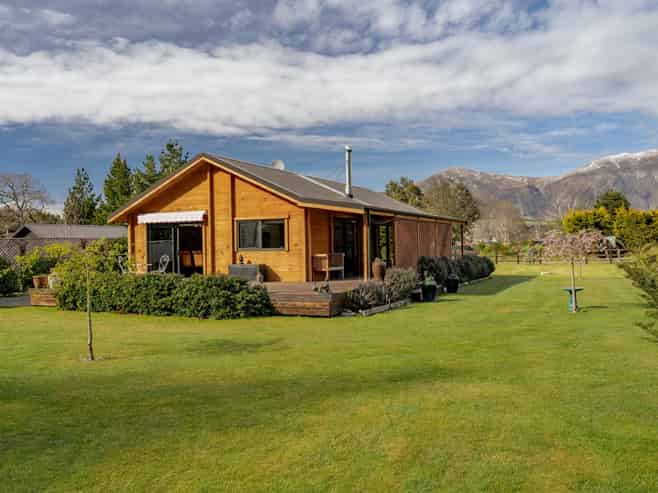 10 Carlisle Street, Athol