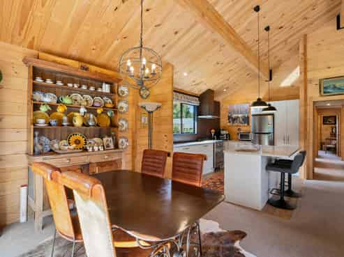 10 Carlisle Street, Athol