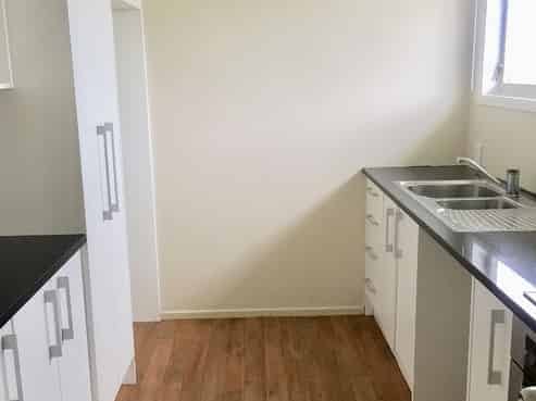 18 Wakelin Road, Mangere East