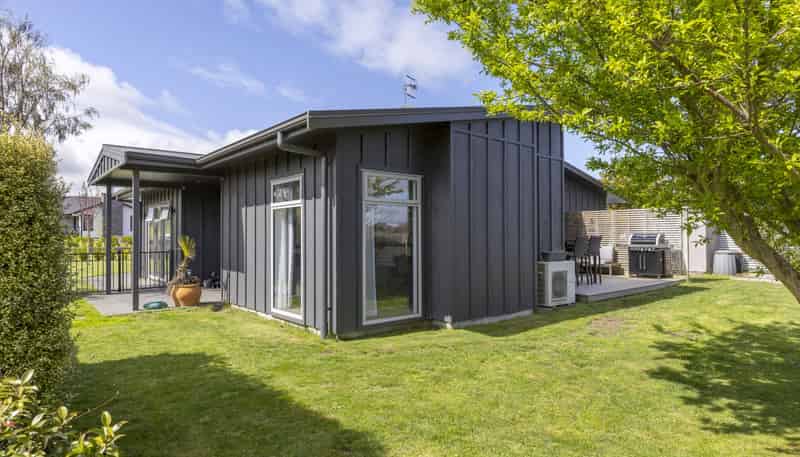 17 Windsor Street, Richmond Heights