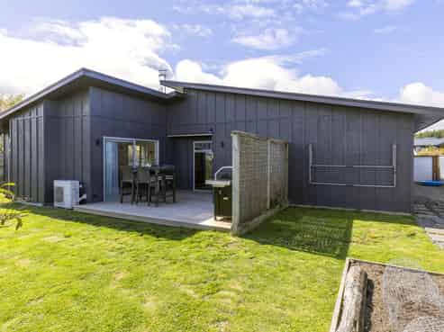 17 Windsor Street, Richmond Heights